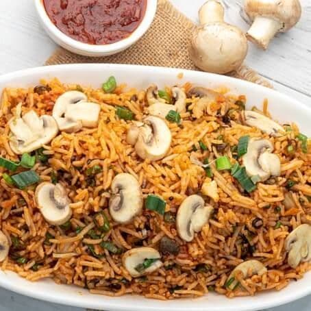 Schezwan Mushroom Noodles/Rice